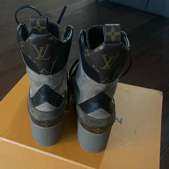 Louis Vuitton boots size 36 (7W) Laureate Plattorm Desert - Picture 5 of 6
